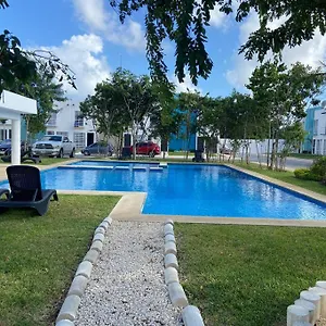 Casa Kuxtal , Playa del Carmen México
