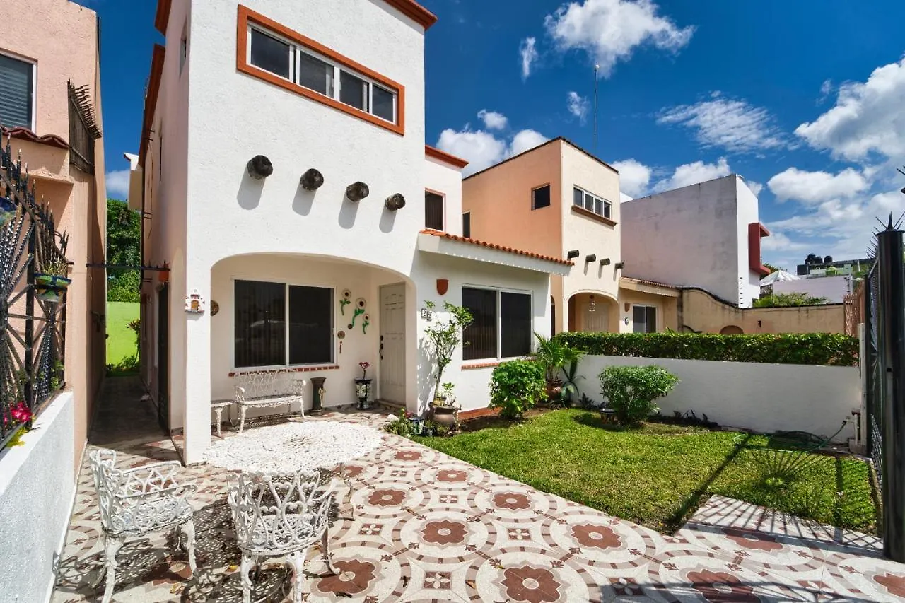 Tata & Nana'S Home - 3Bdrm Private House Cancún 0*,